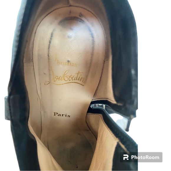 Christian Louboutin (resoled) heeled ankle booties Sz 37 1/2 - Picture 13 of 14